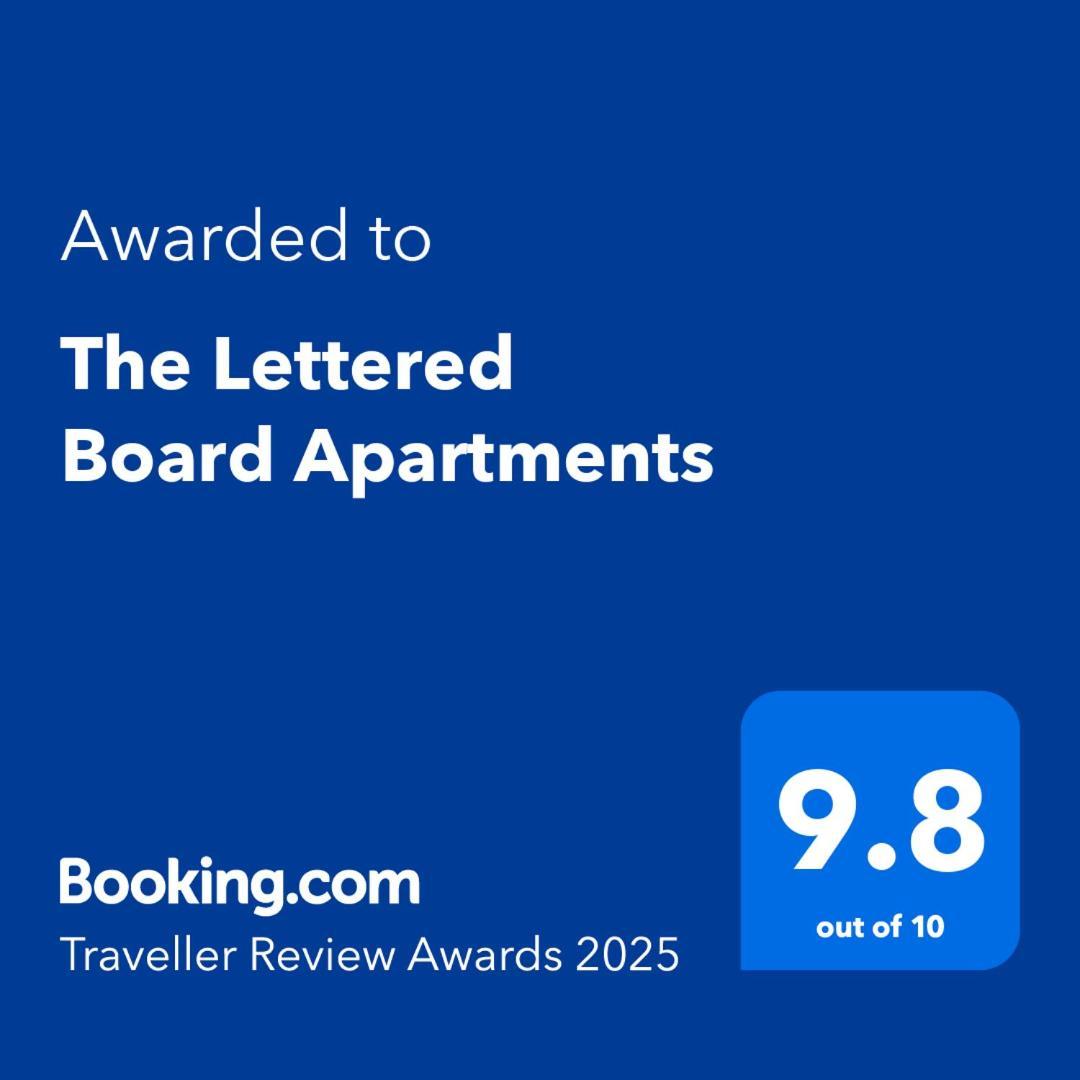 The Lettered Board Apartments Пикеринг Экстерьер фото